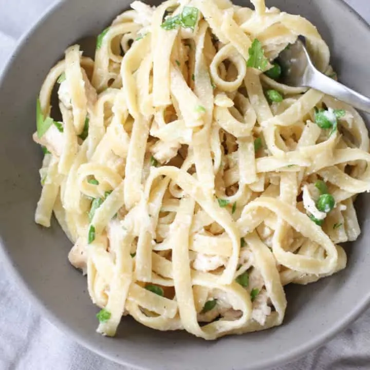 One Pot Chicken Fettuccine Alfredo