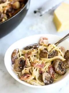 This Mushroom, Bacon, and Parmesan Spaghetti is so savory and easy to make!