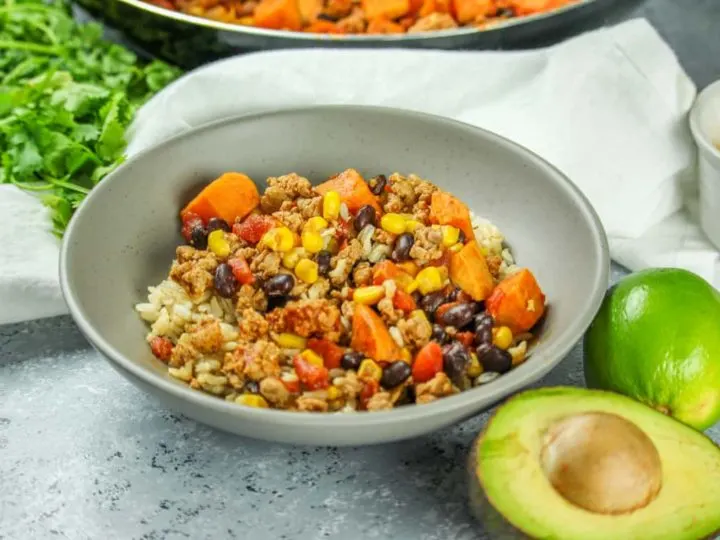 This Rainbow Ground Turkey Skillet is so easy to make and versatile!