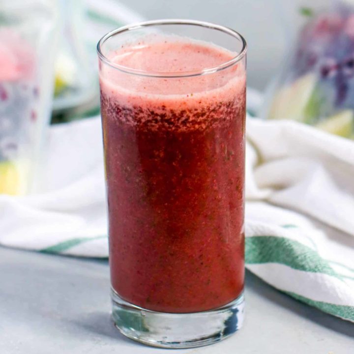 Berry Spinach Smoothie