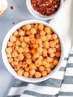 Spicy Garlic Chickpeas