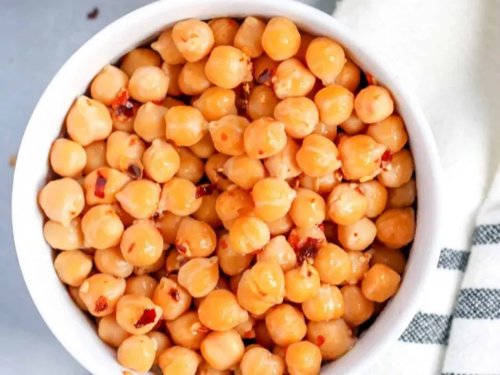 Spicy Garlic Chickpeas