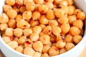 Spicy Garlic Chickpeas