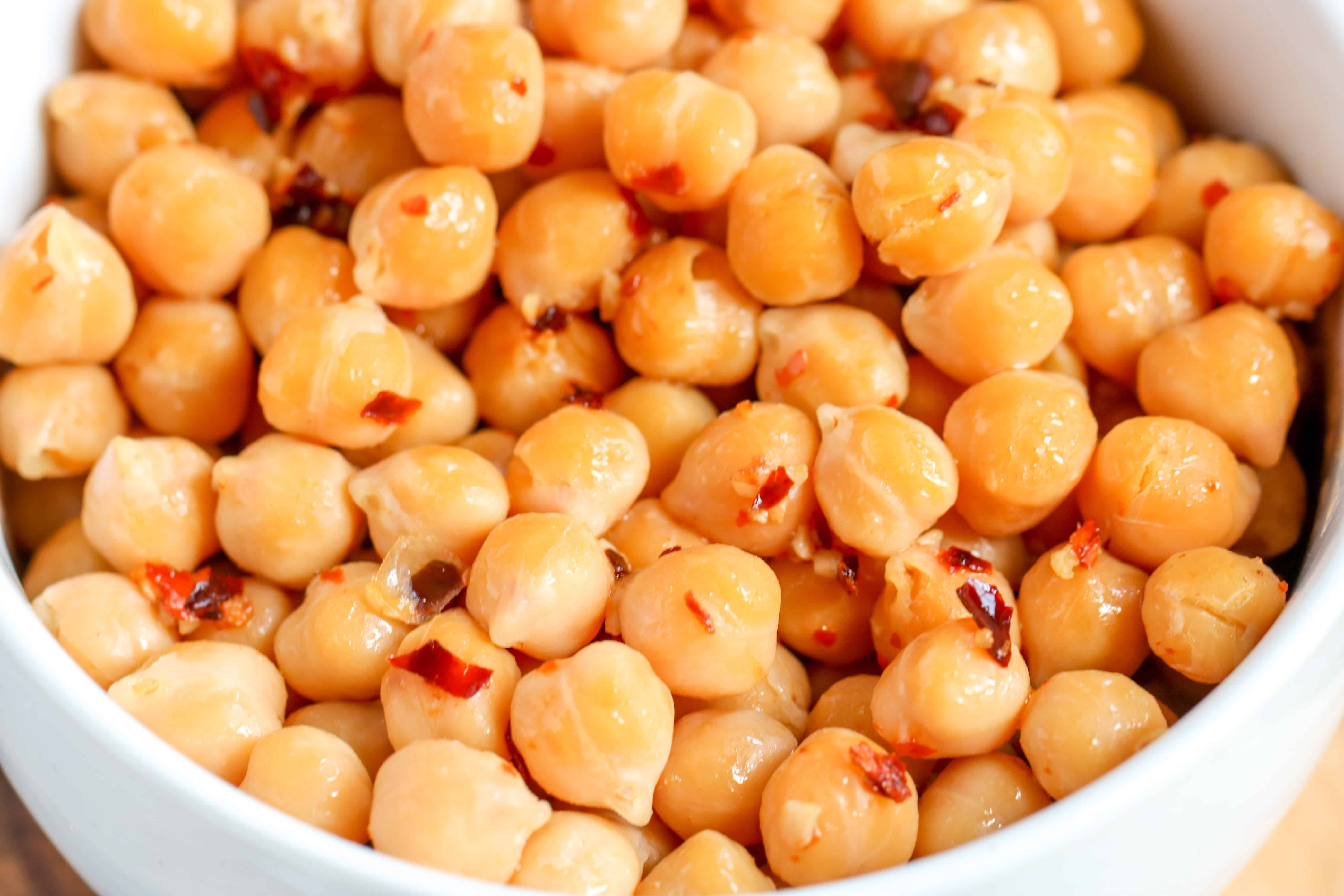 Spicy Garlic Chickpeas