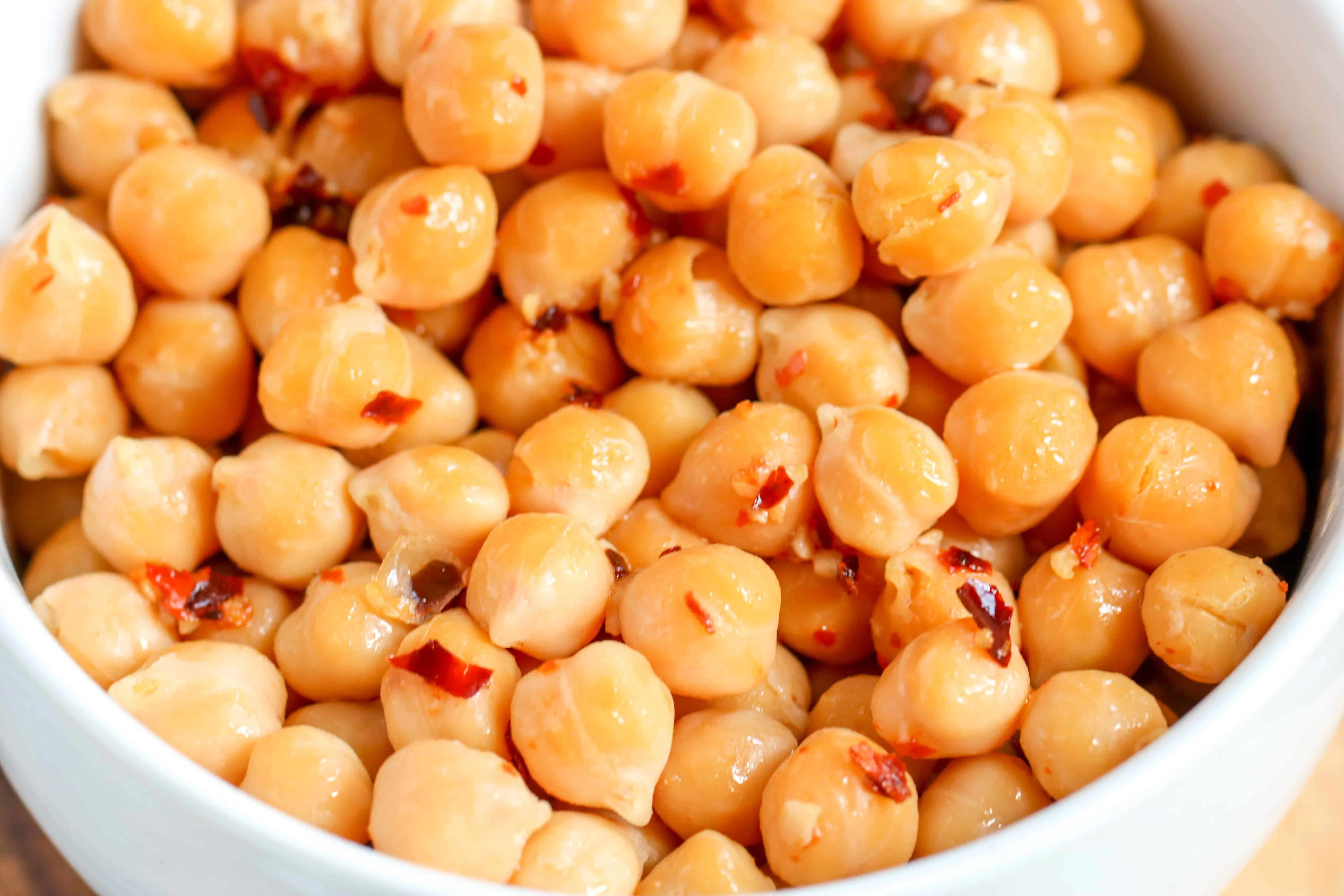 Spicy Garlic Chickpeas